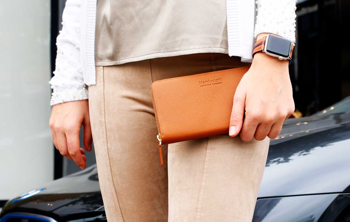 Essential tips to buy excellent wallet for every event - Hardiston