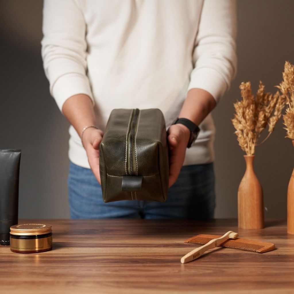 Leather Dopp Kit by Hardiston - premium Dopp Kits