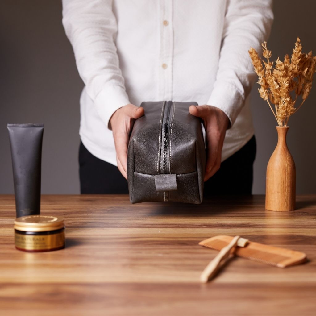 Leather Dopp Kit by Hardiston - premium Dopp Kits