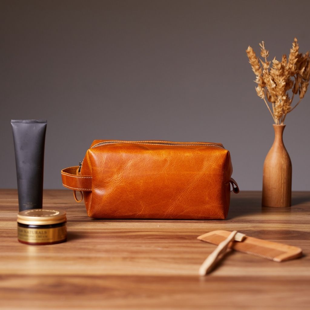 Handcrafted Leather Dopp Kit Toiletry Bag | Hardiston